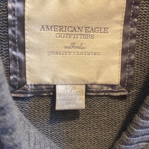 American Eagle sweater - Picture 2 of 4